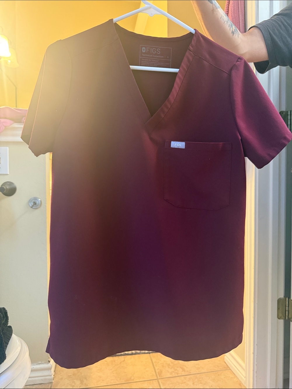 Maroon jogger set size small not petite